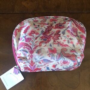 The Camouflage Company Chic Gizmo Pouch Zipper Closure NWT!